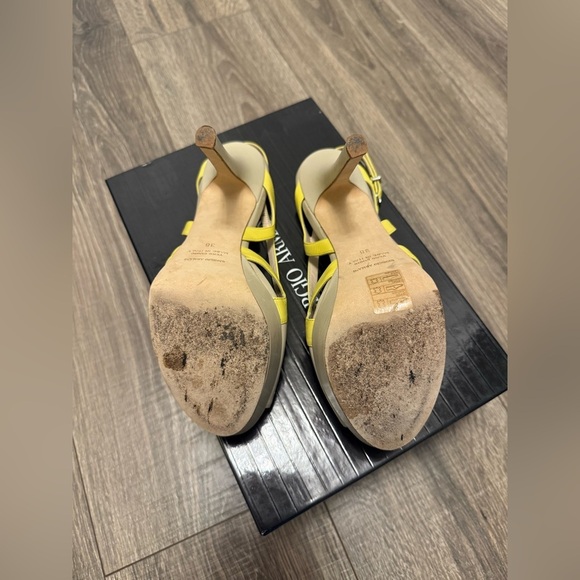 GIORGIO ARMANI $695 Beige Yellow LEATHER PLATFORM PUMPS EU 38 US 8 MADE IN ITALY - Picture 5 of 9